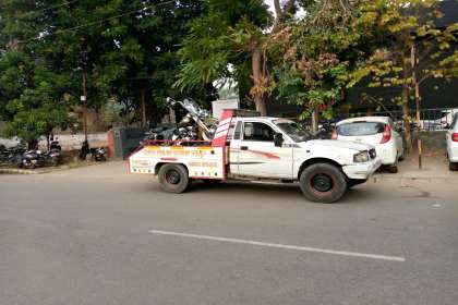 Manjeet Towing Services, Car Towing Service In Mohali, 7 Top Car Towing Service In Mohali, 24 Hour Car Towing Service In Mohali, Car Tochan Service In Mohali, Car Breakdown Service In Mohali 